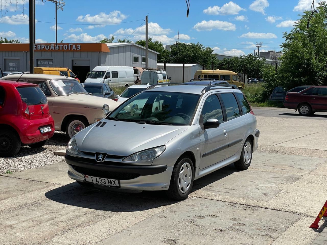 Peugeot 206