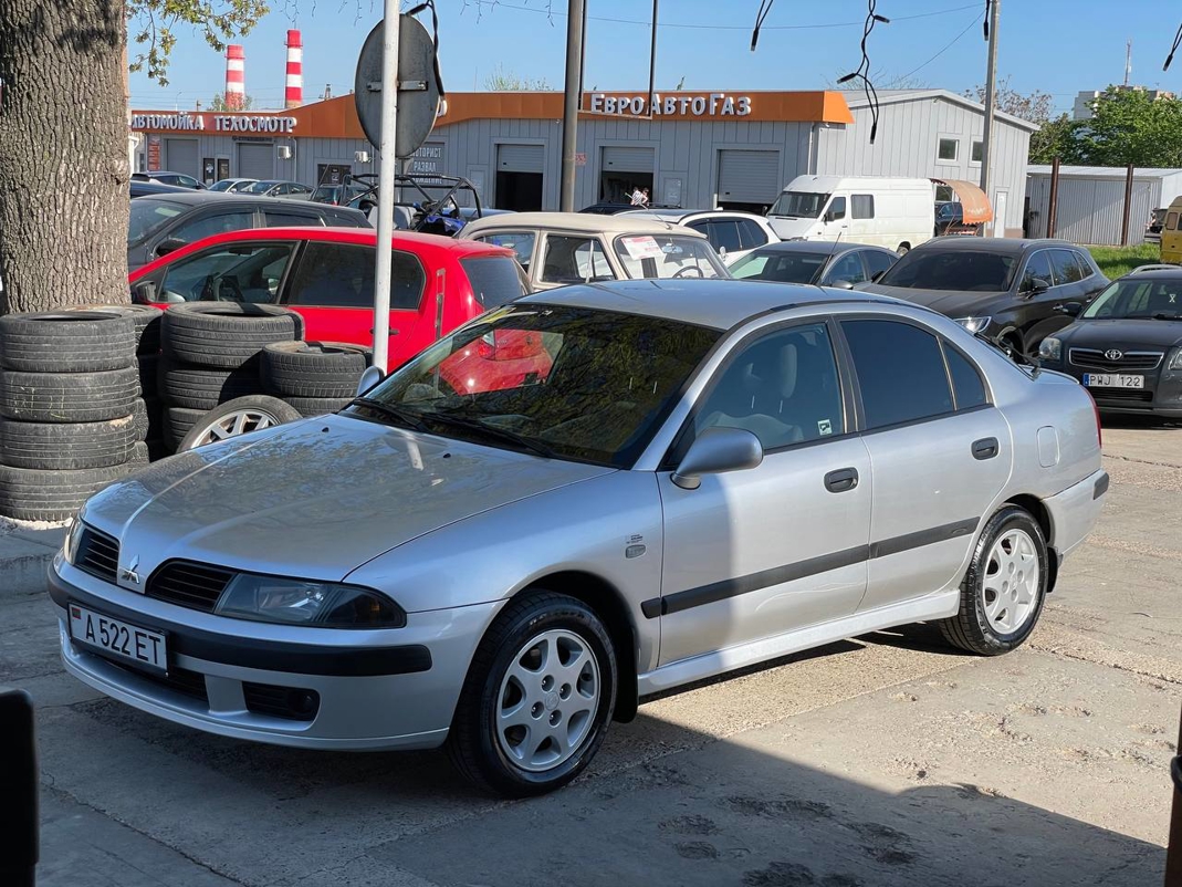 Mitsubishi Carisma