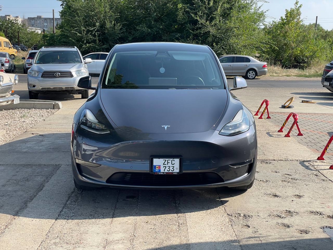 Tesla Model Y Long Range Dual Motor