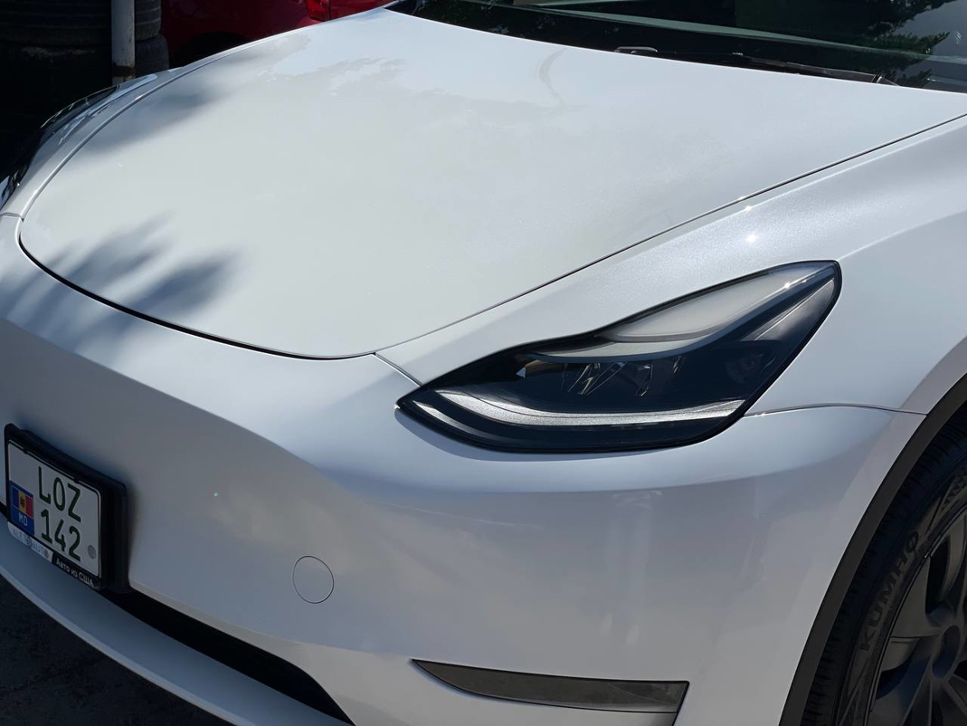 Tesla Model Y Long Range