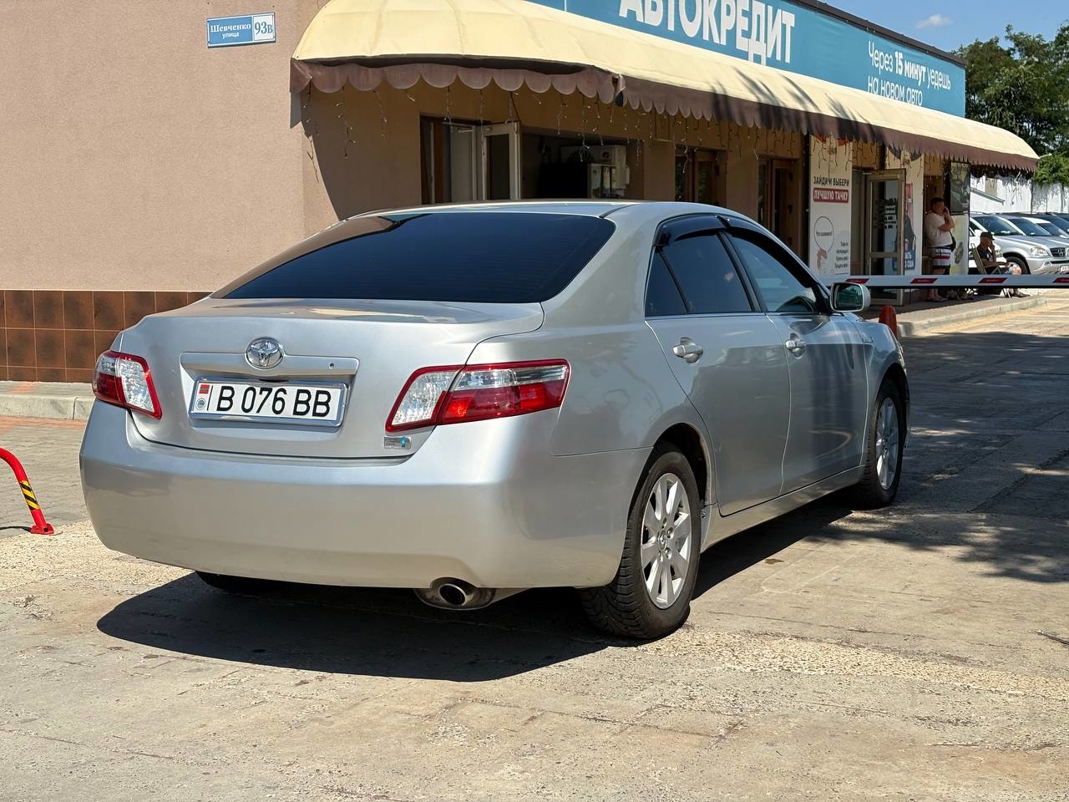 Toyota Camry 40