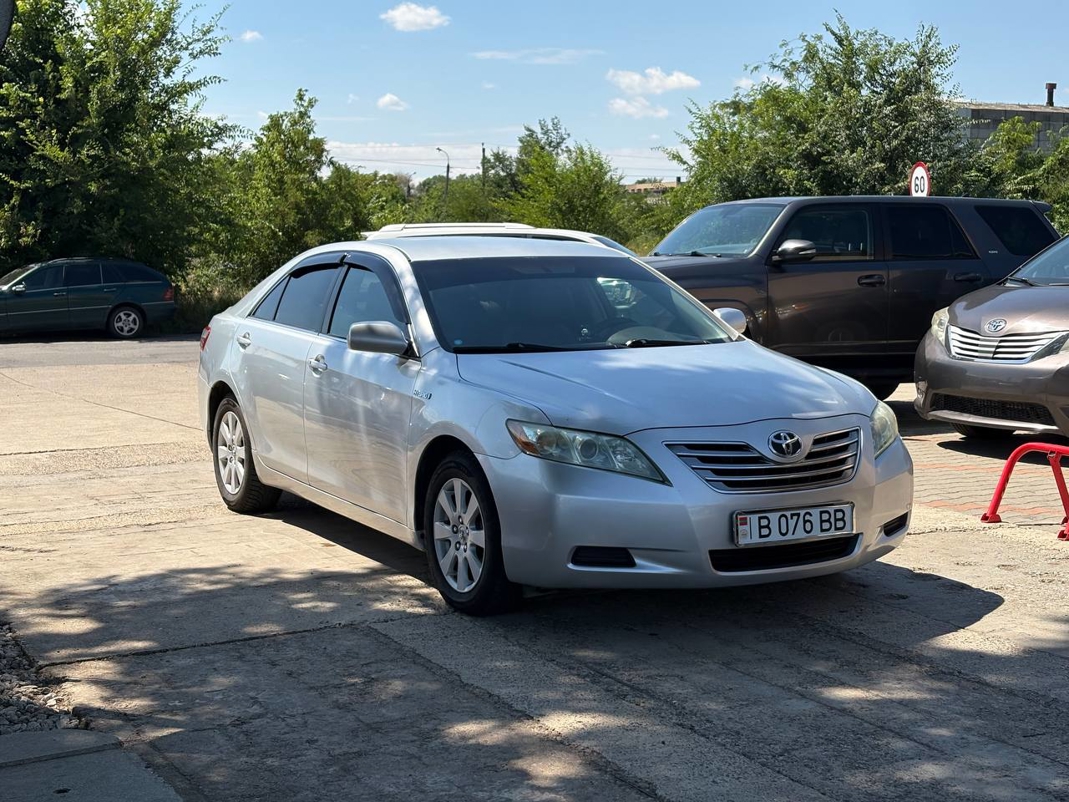 Toyota Camry 40