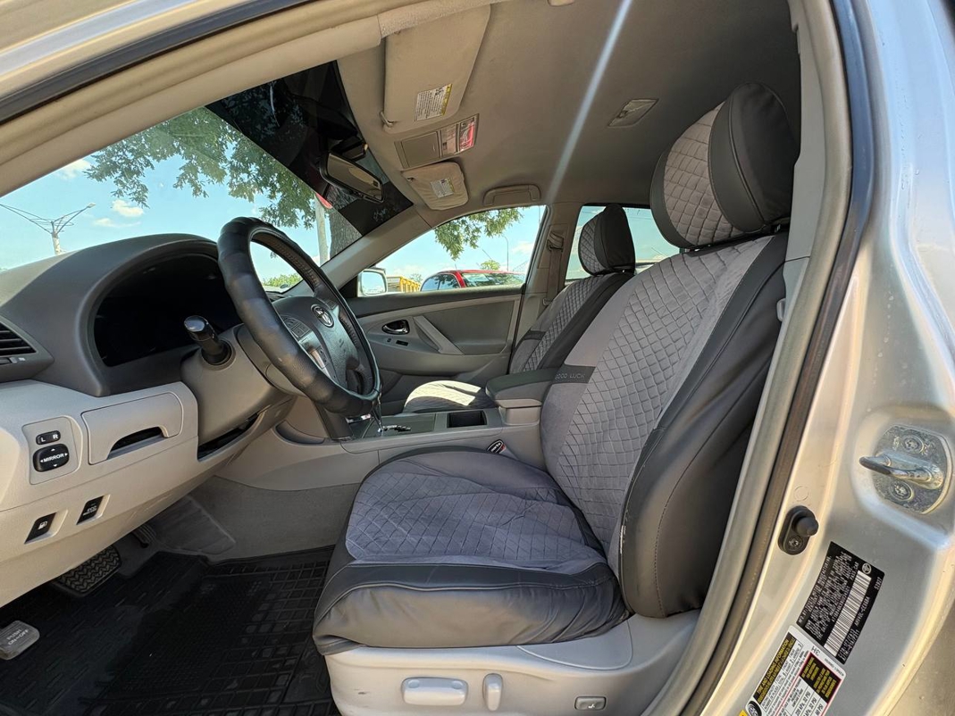 Toyota Camry 40