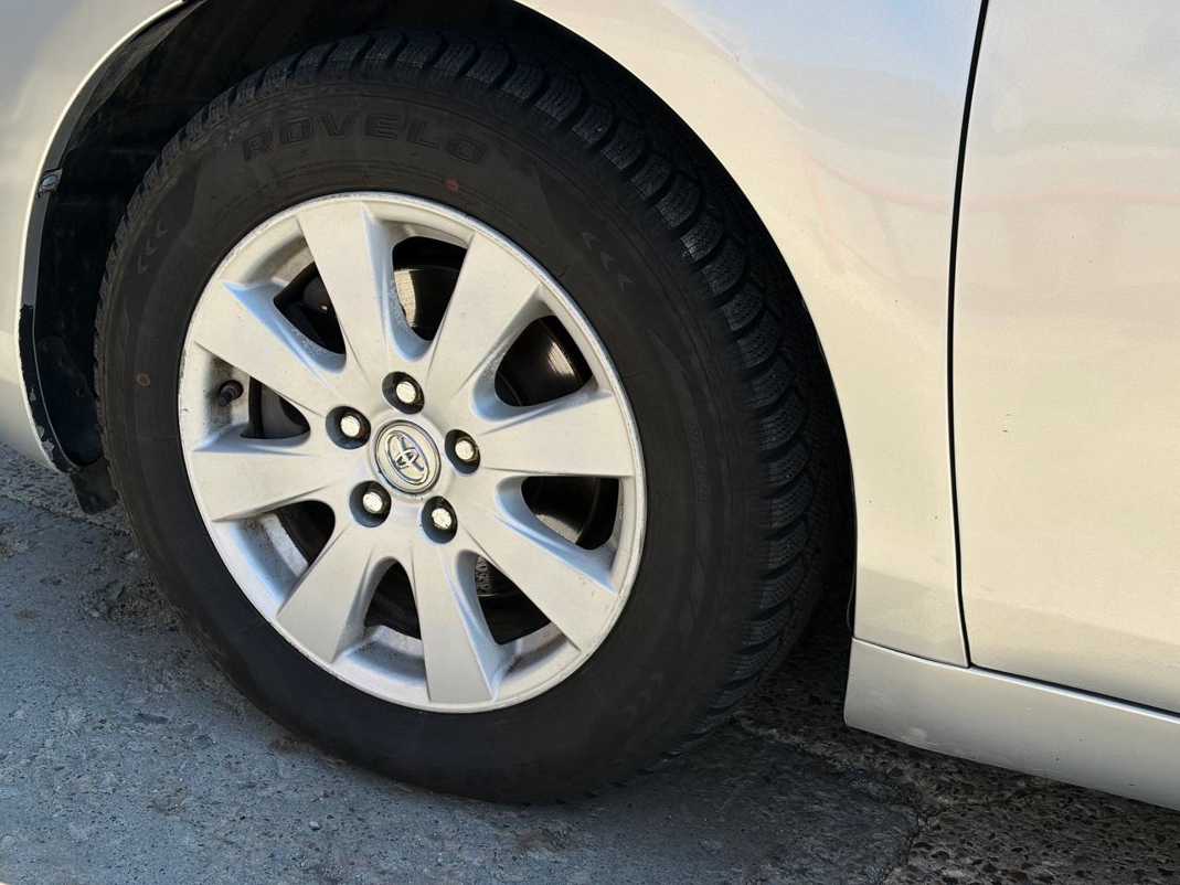 Toyota Camry 40