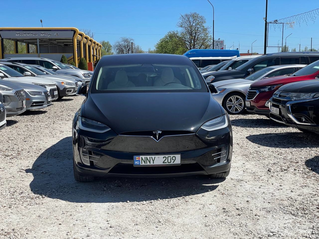 Tesla Model X 75D