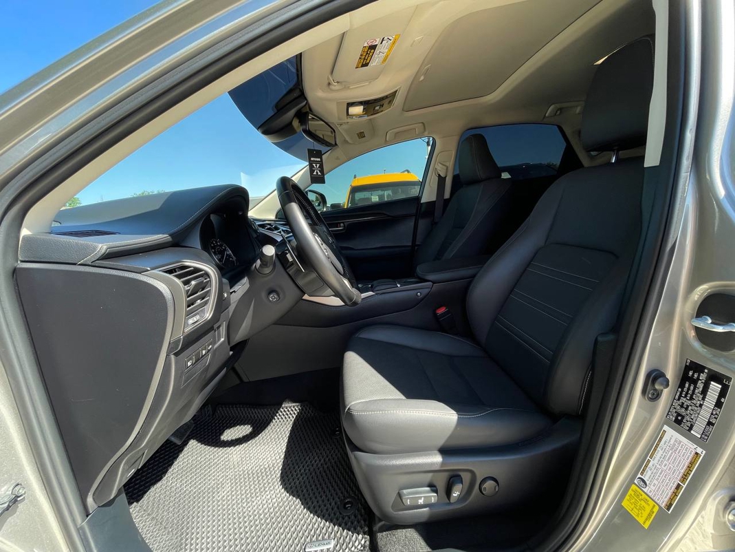 Lexus NX300
