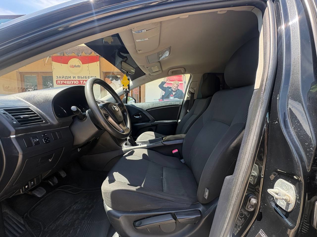 Toyota Avensis T27