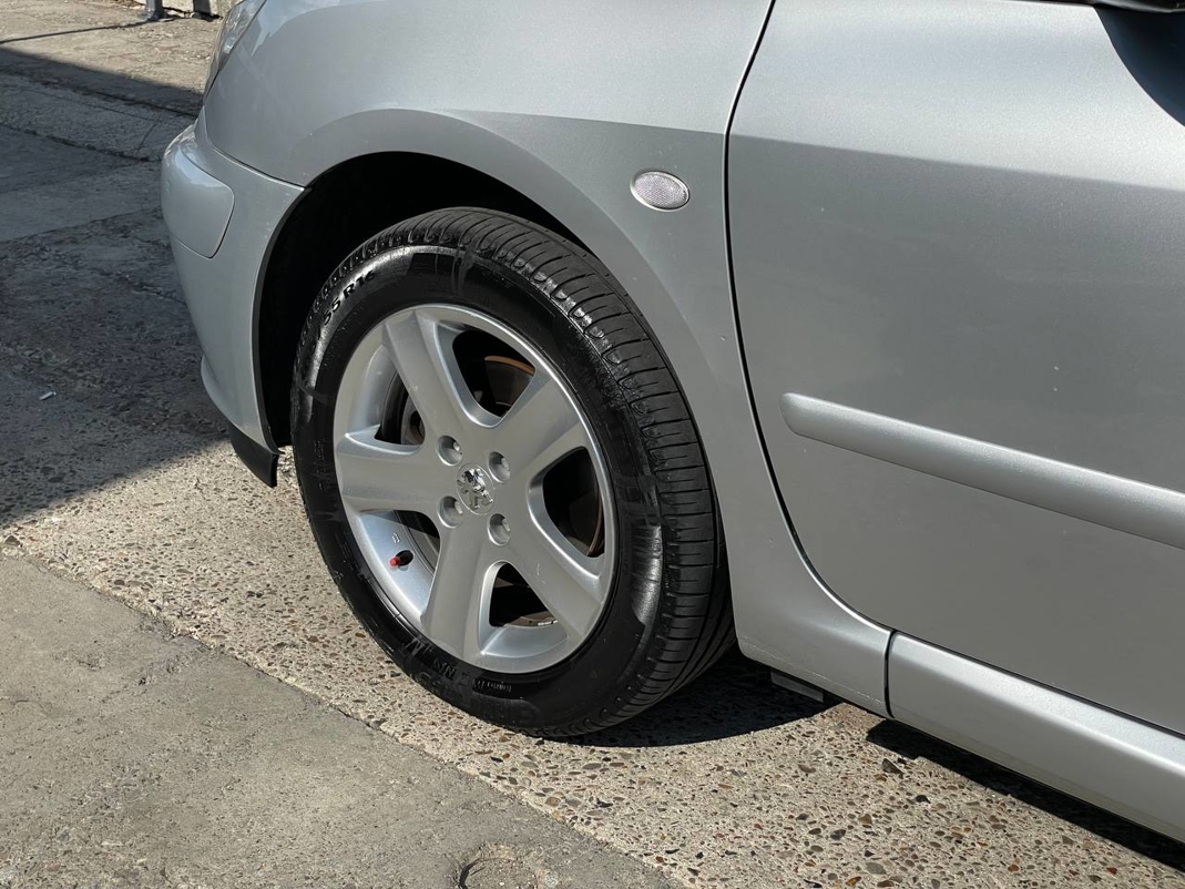 Peugeot 307