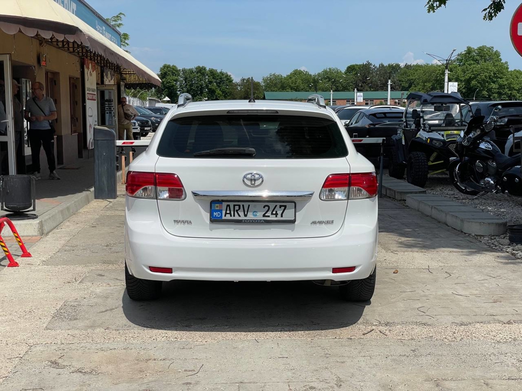 Toyota Avensis T27