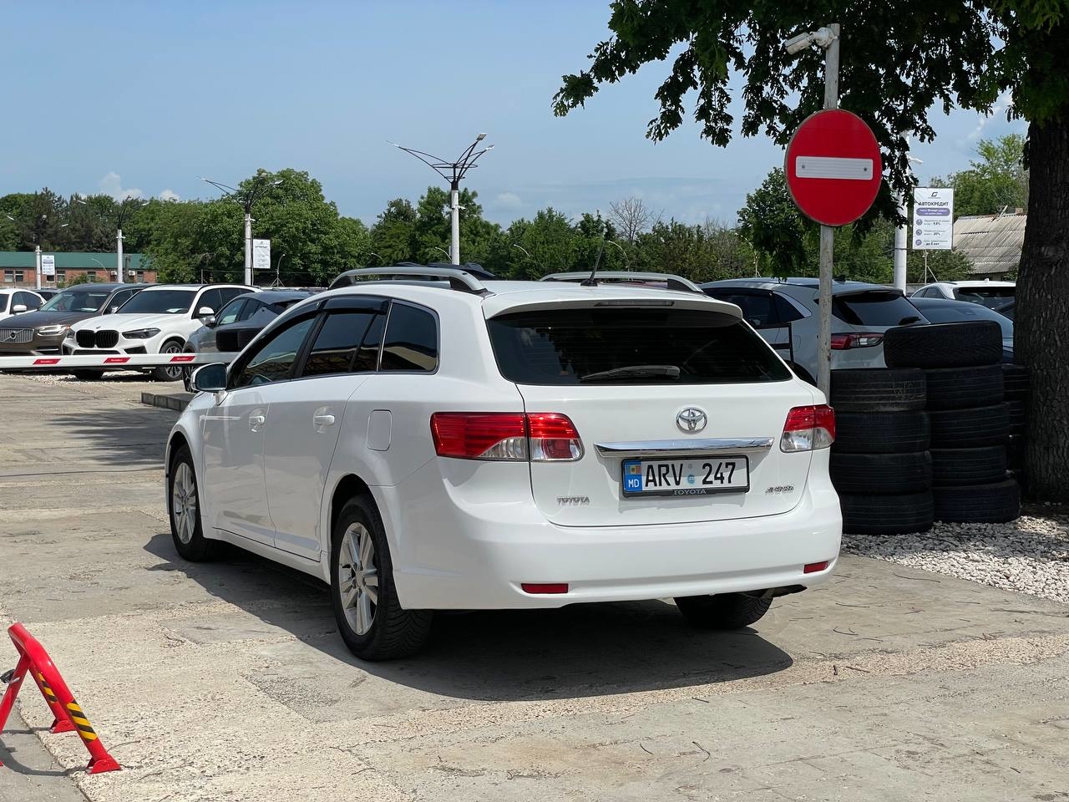 Toyota Avensis T27