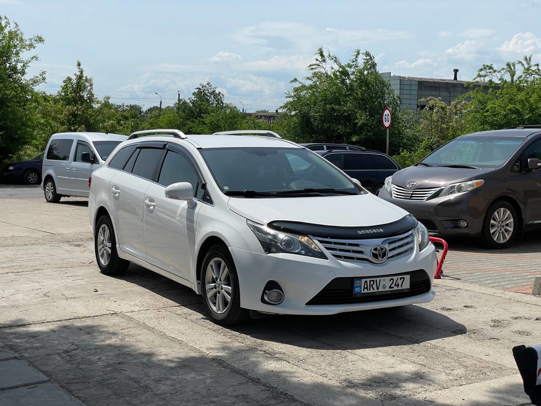 Toyota Avensis T27