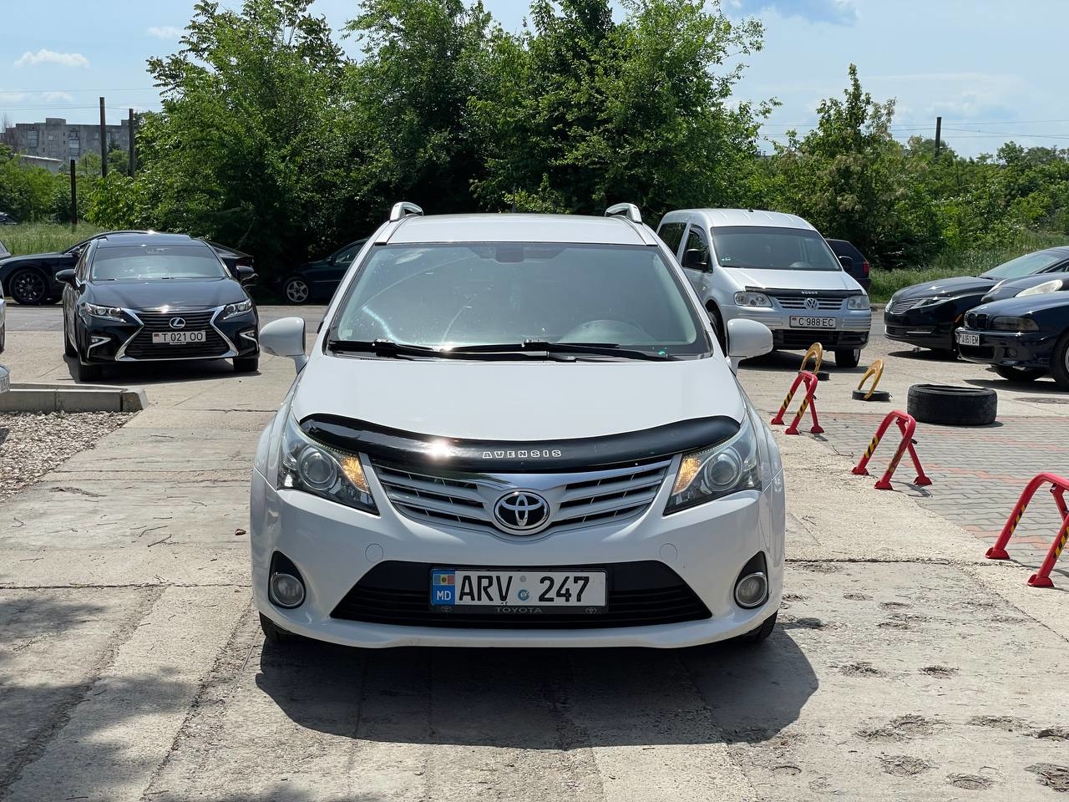 Toyota Avensis T27