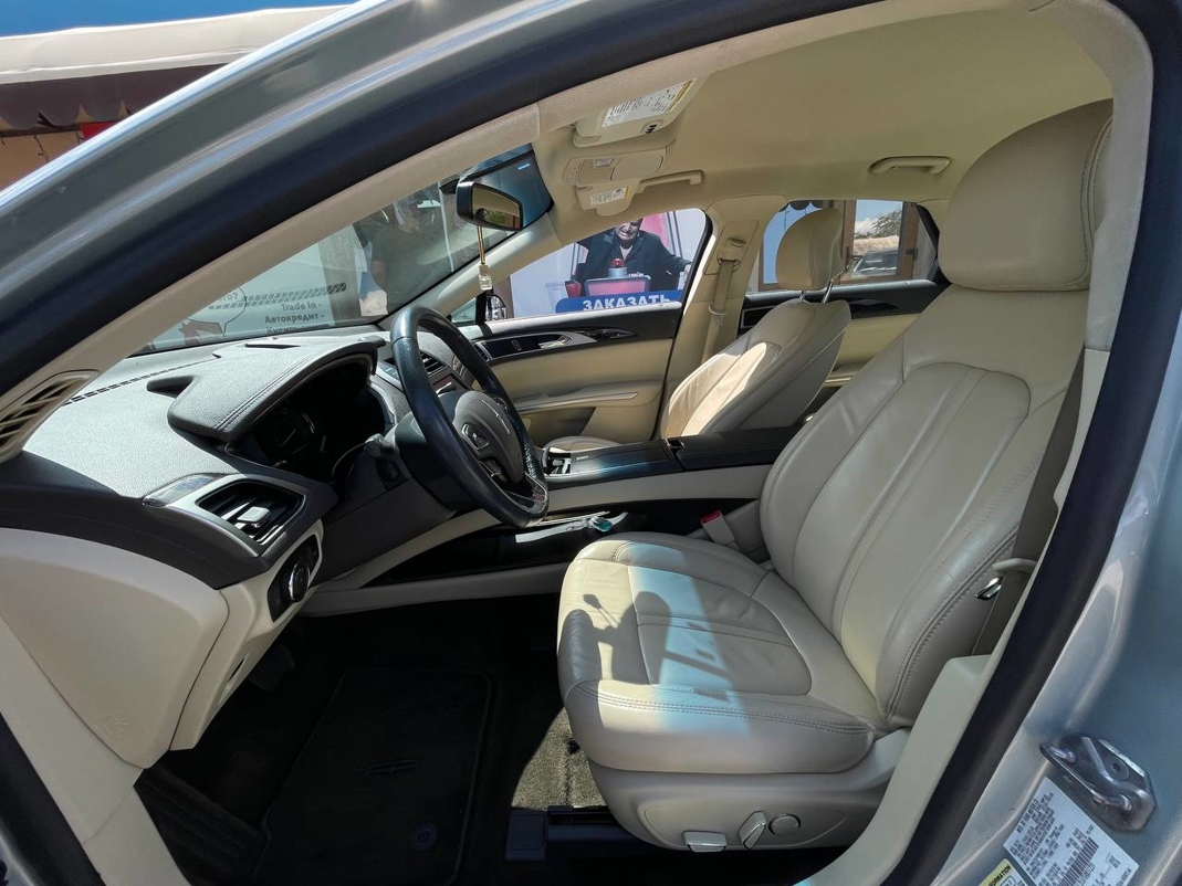 Lincoln MKZ