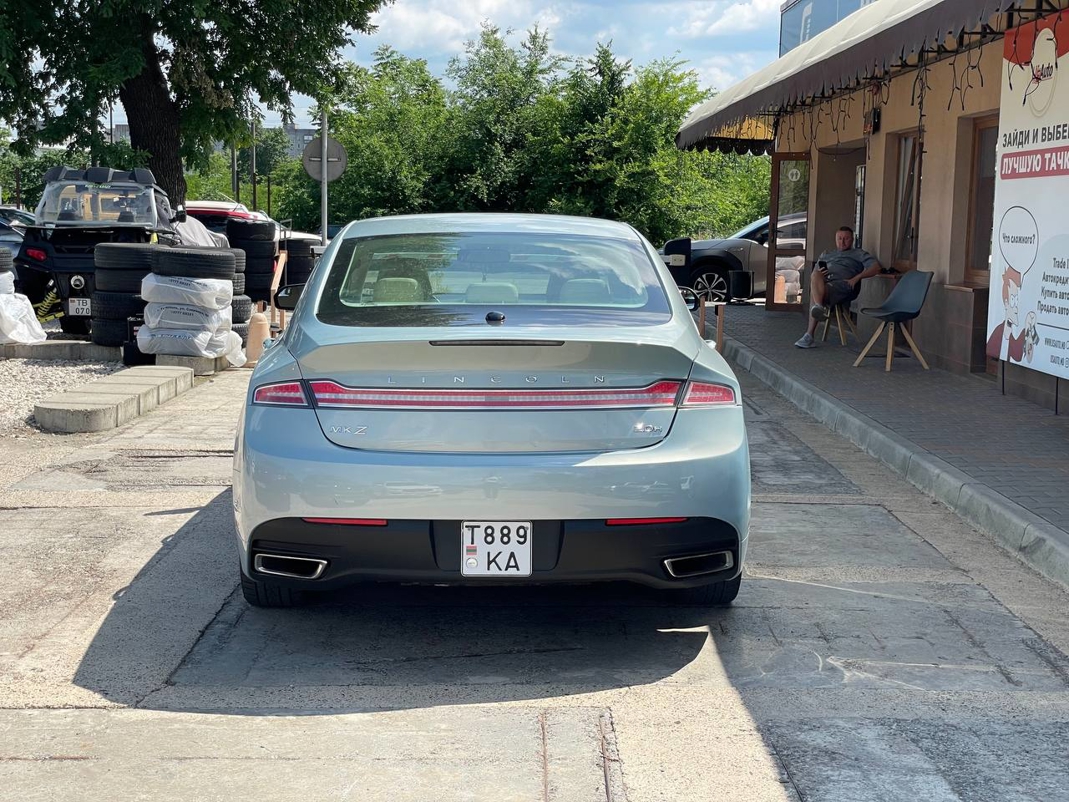 Lincoln MKZ