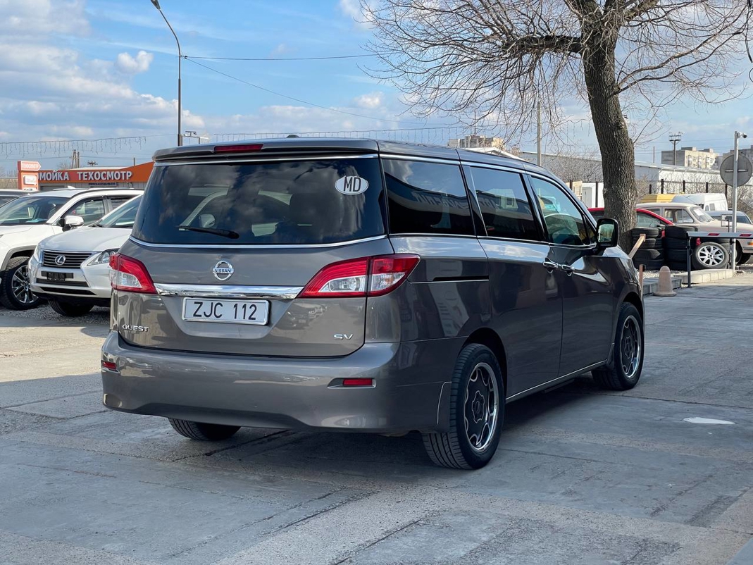 Nissan Quest