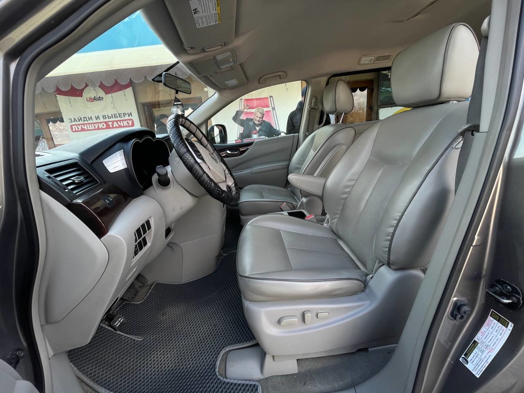 Nissan Quest