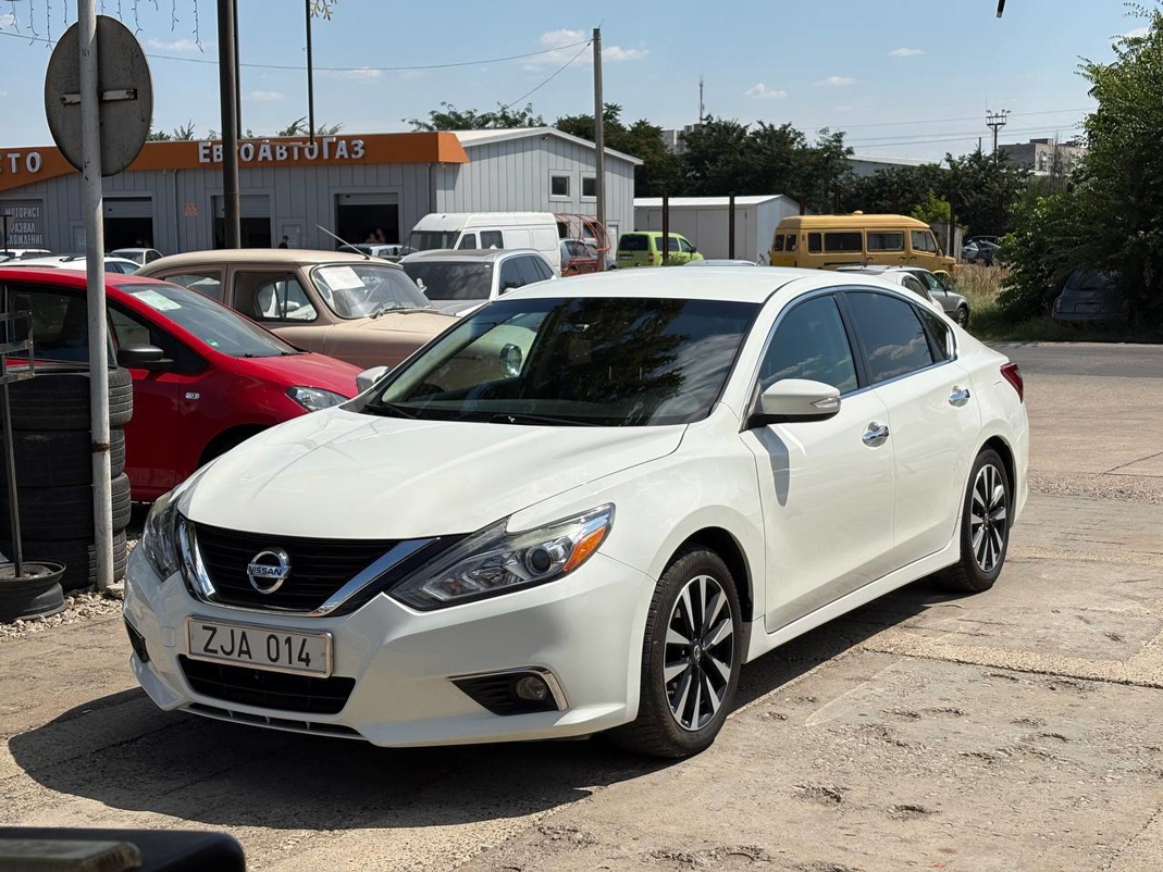 Nissan Altima