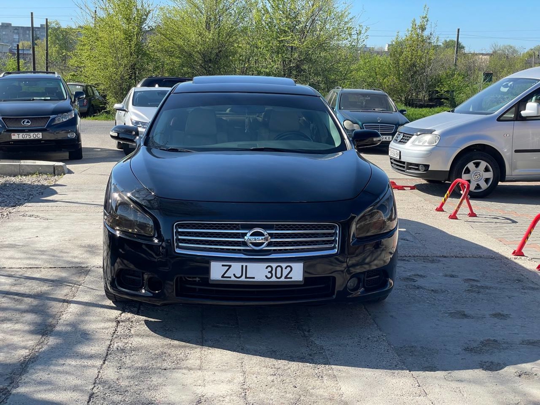 Nissan Maxima