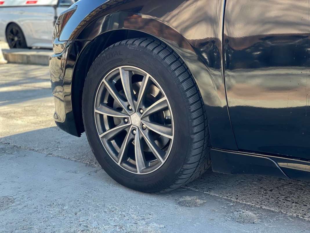 Nissan Maxima