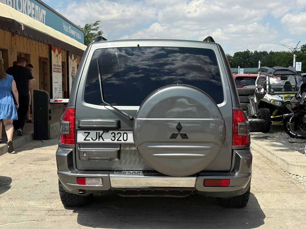 Mitsubishi Pajero