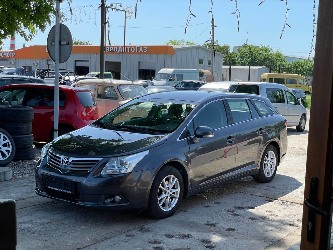 Toyota Avensis T27