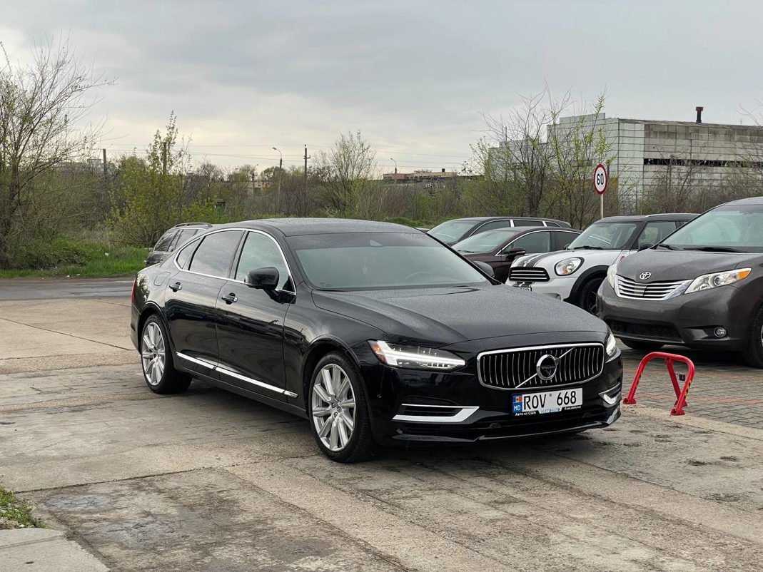 Volvo S90 T8 Plug-In-Hybrid