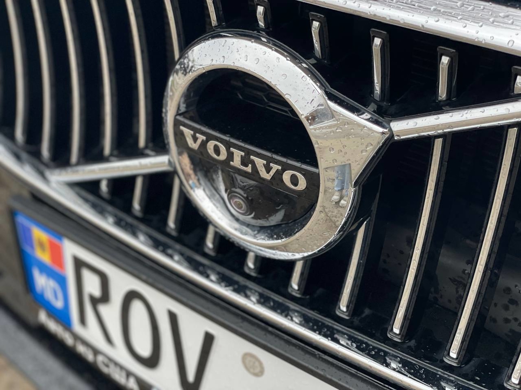 Volvo S90 T8 Plug-In-Hybrid