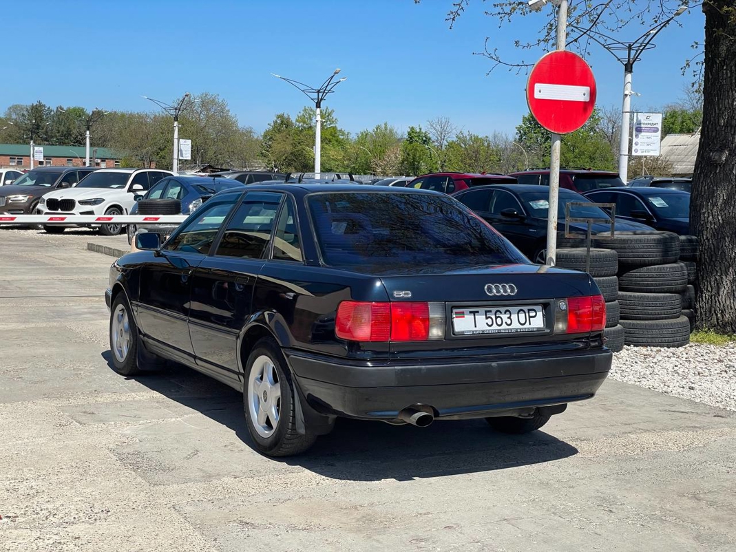 Audi 80