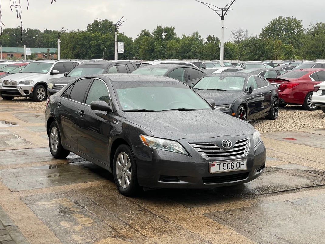 Toyota Camry 40
