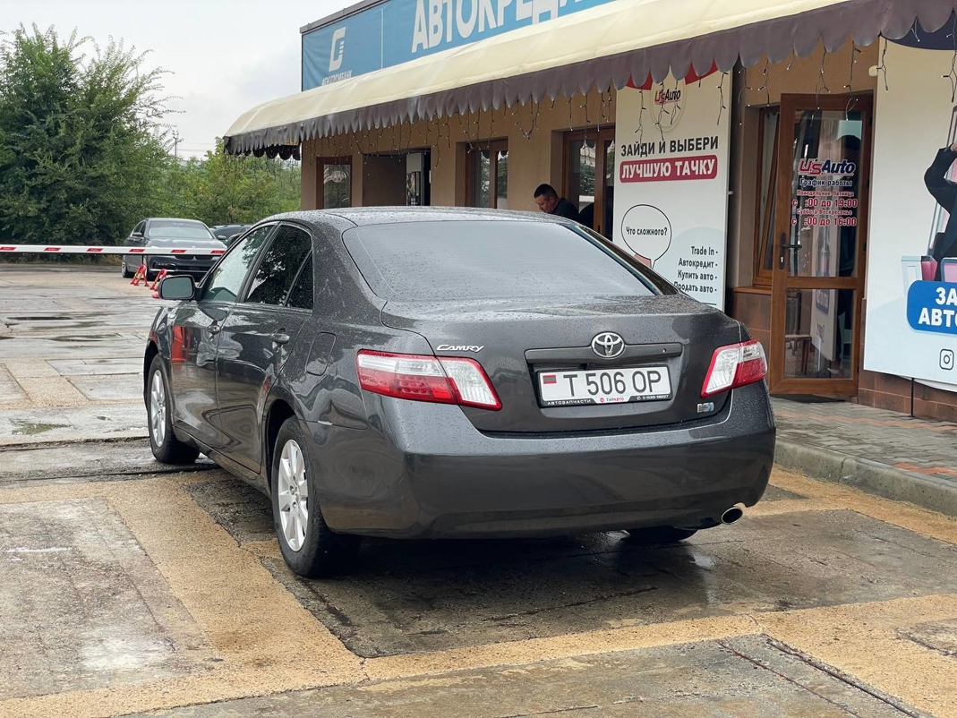 Toyota Camry 40