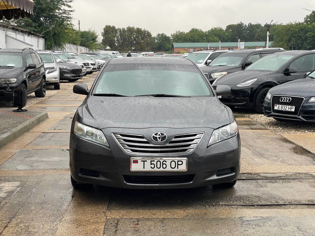 Toyota Camry 40