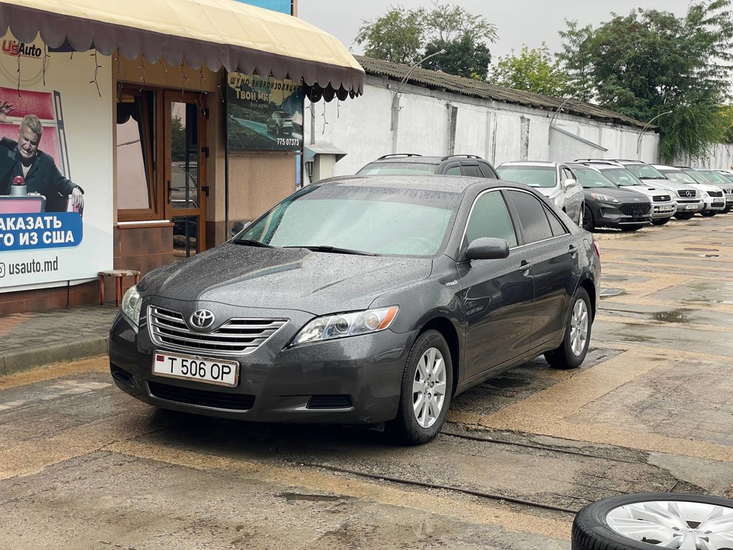 Toyota Camry 40