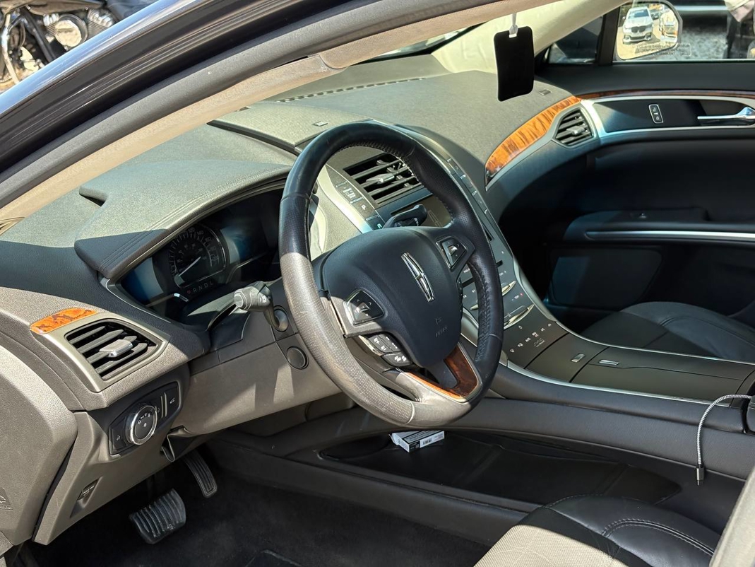 Lincoln MKZ