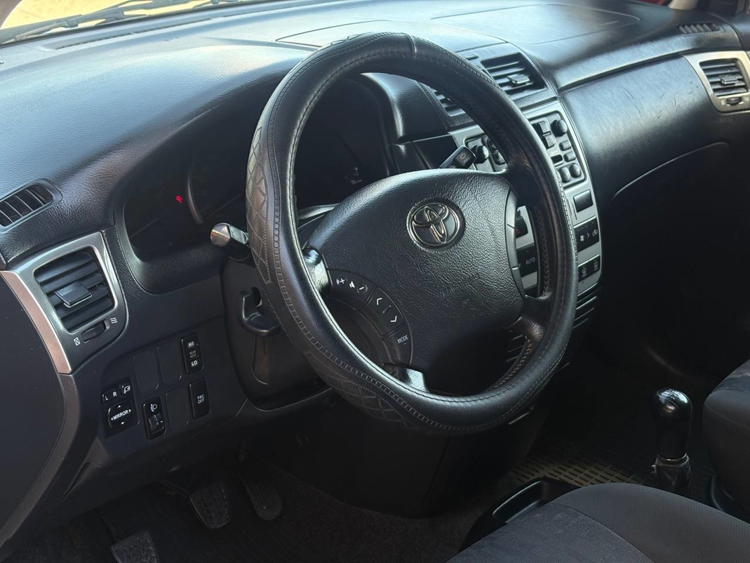 Toyota Avensis Verso