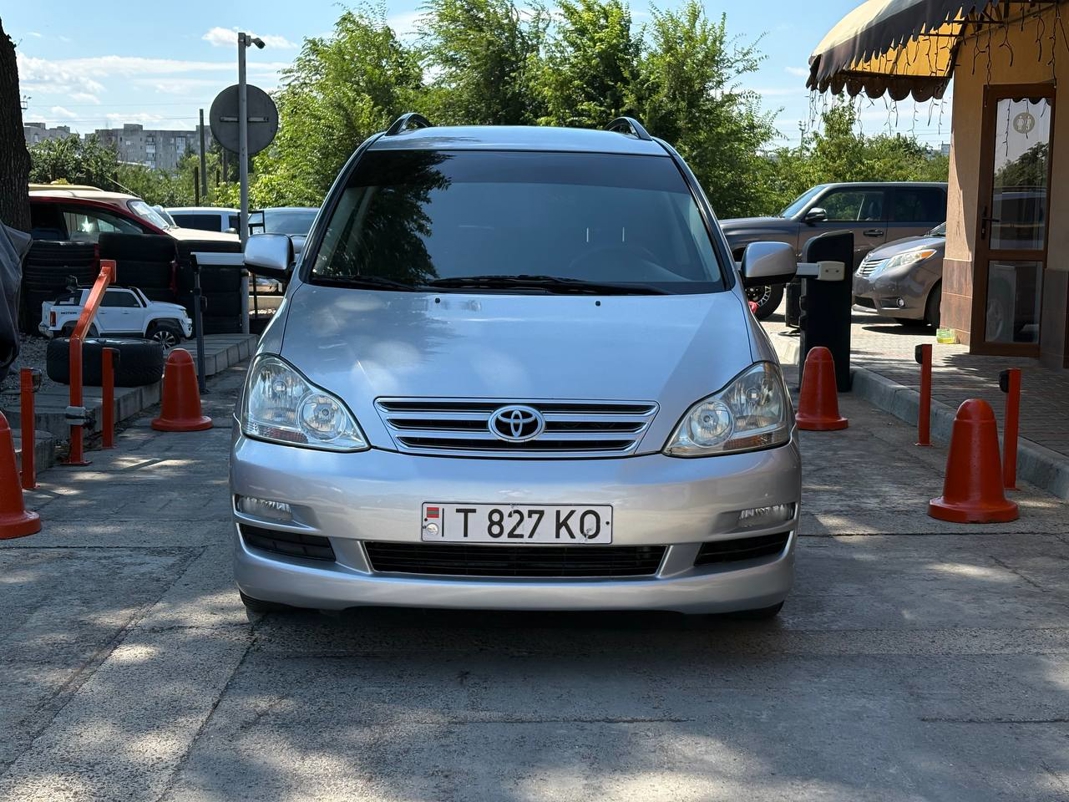 Toyota Avensis Verso