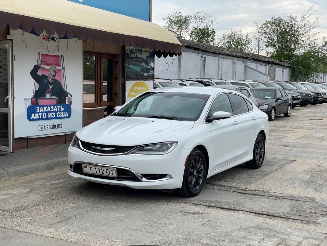 Chrysler 200C