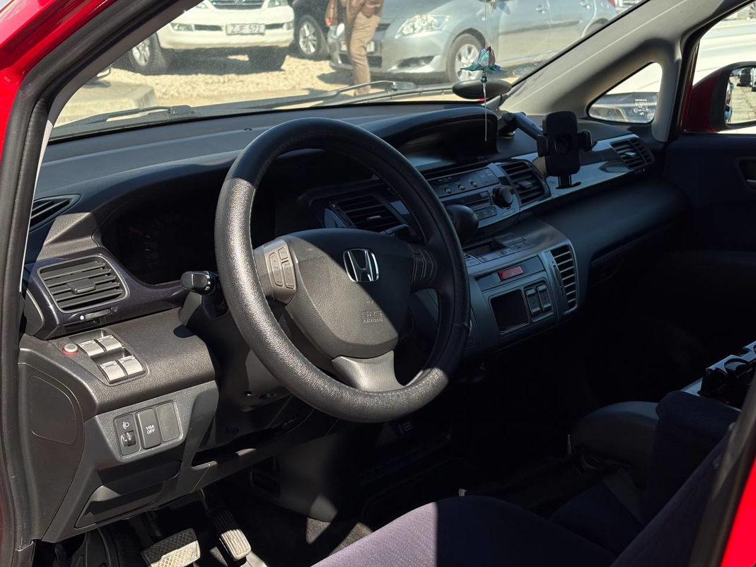 Honda FR-V