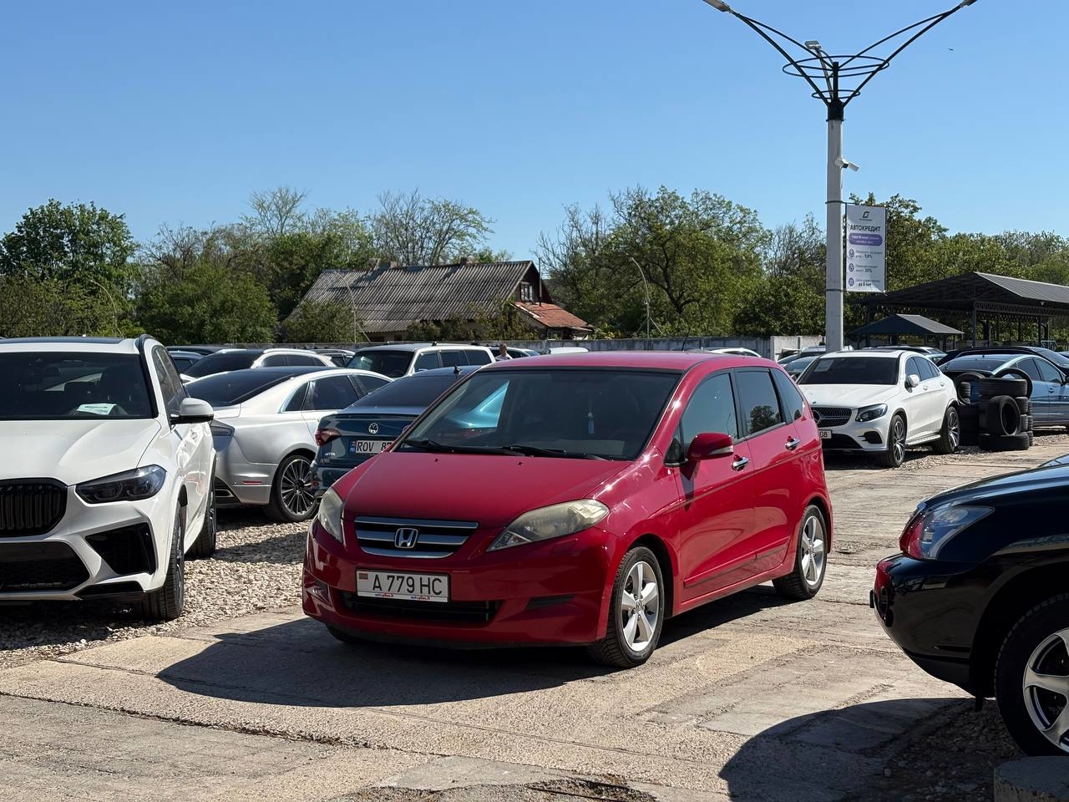 Honda FR-V