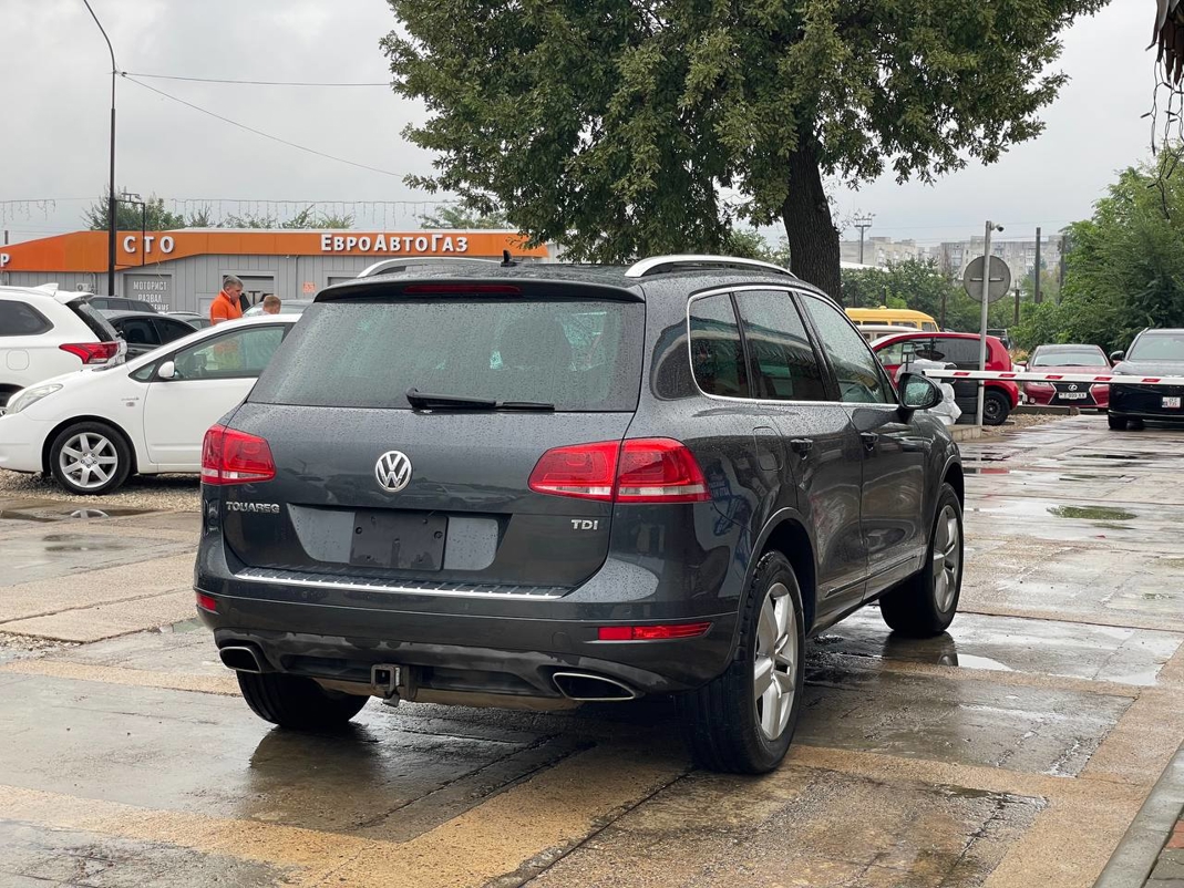 Volkswagen Touareg