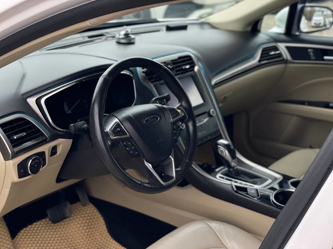 Ford Fusion Hybrid