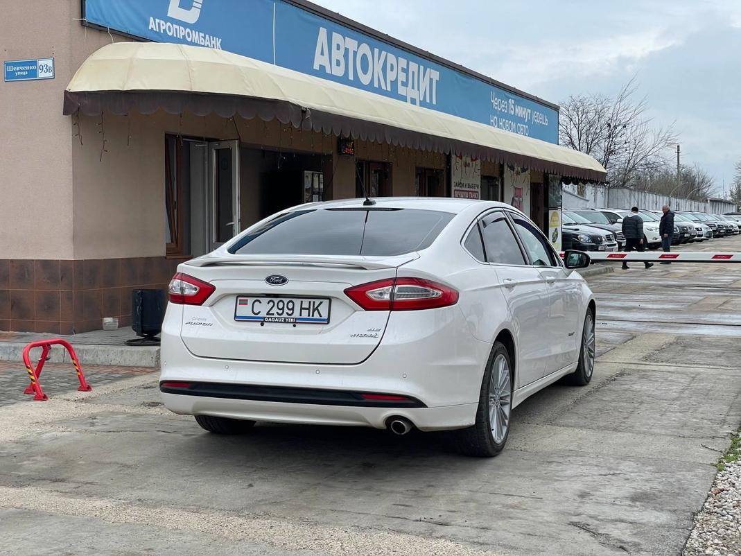 Ford Fusion Hybrid
