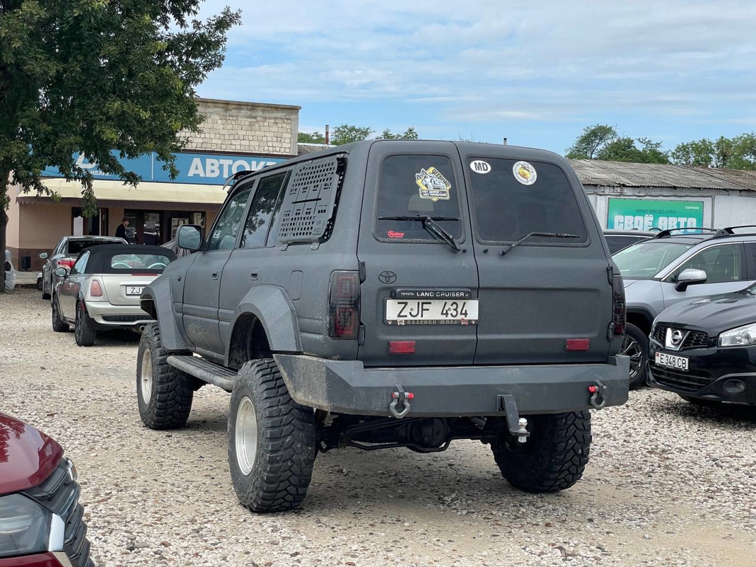 Toyota Land Cruiser 80