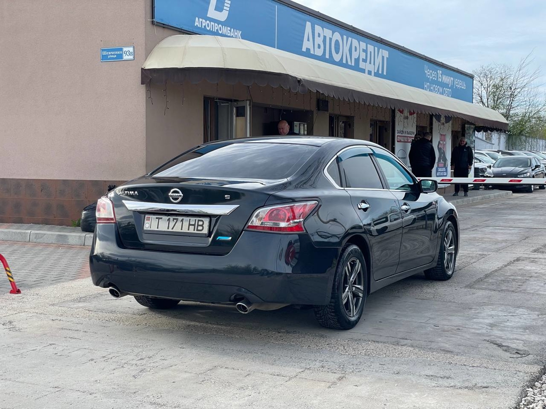 Nissan Altima