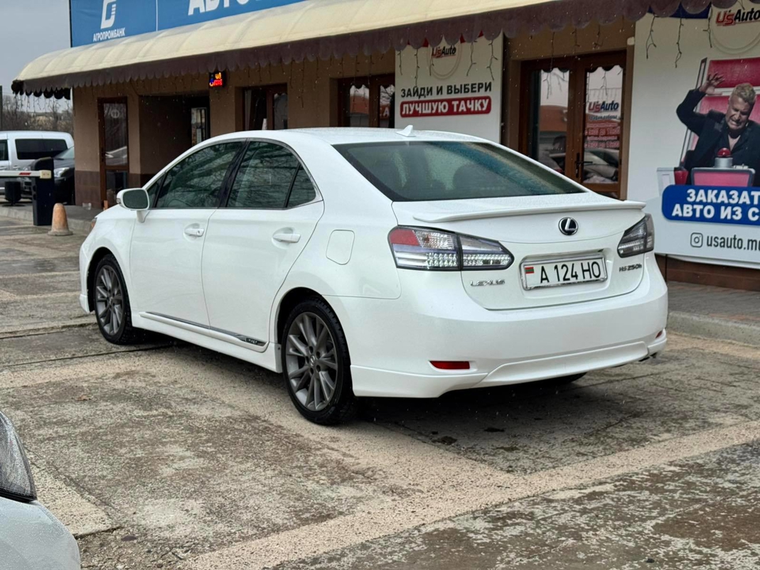 Lexus HS250h