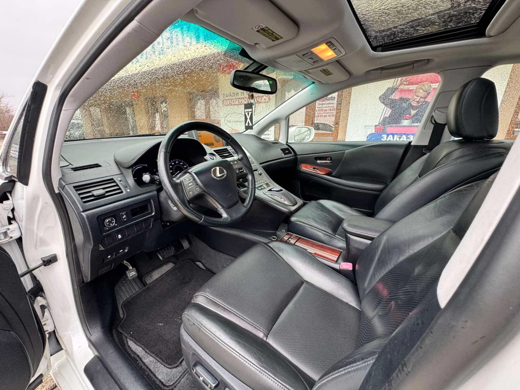 Lexus HS250h