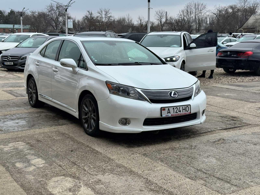 Lexus HS250h
