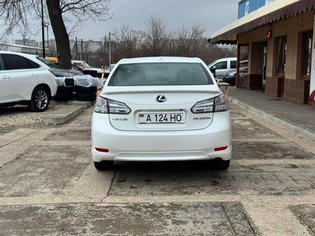 Lexus HS250h