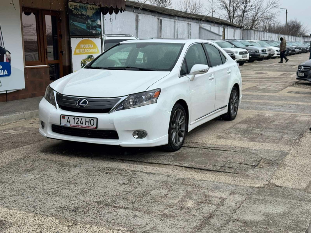 Lexus HS250h
