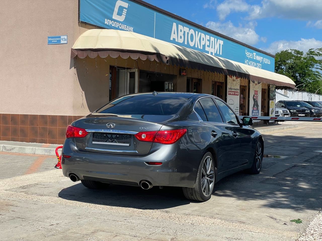 Infiniti Q50