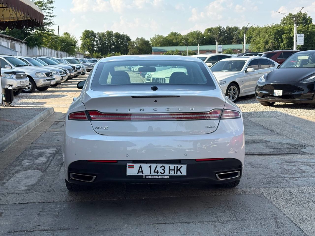 Lincoln MKZ